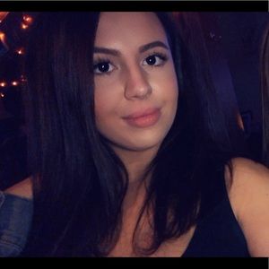 Meet your Posher, Majda